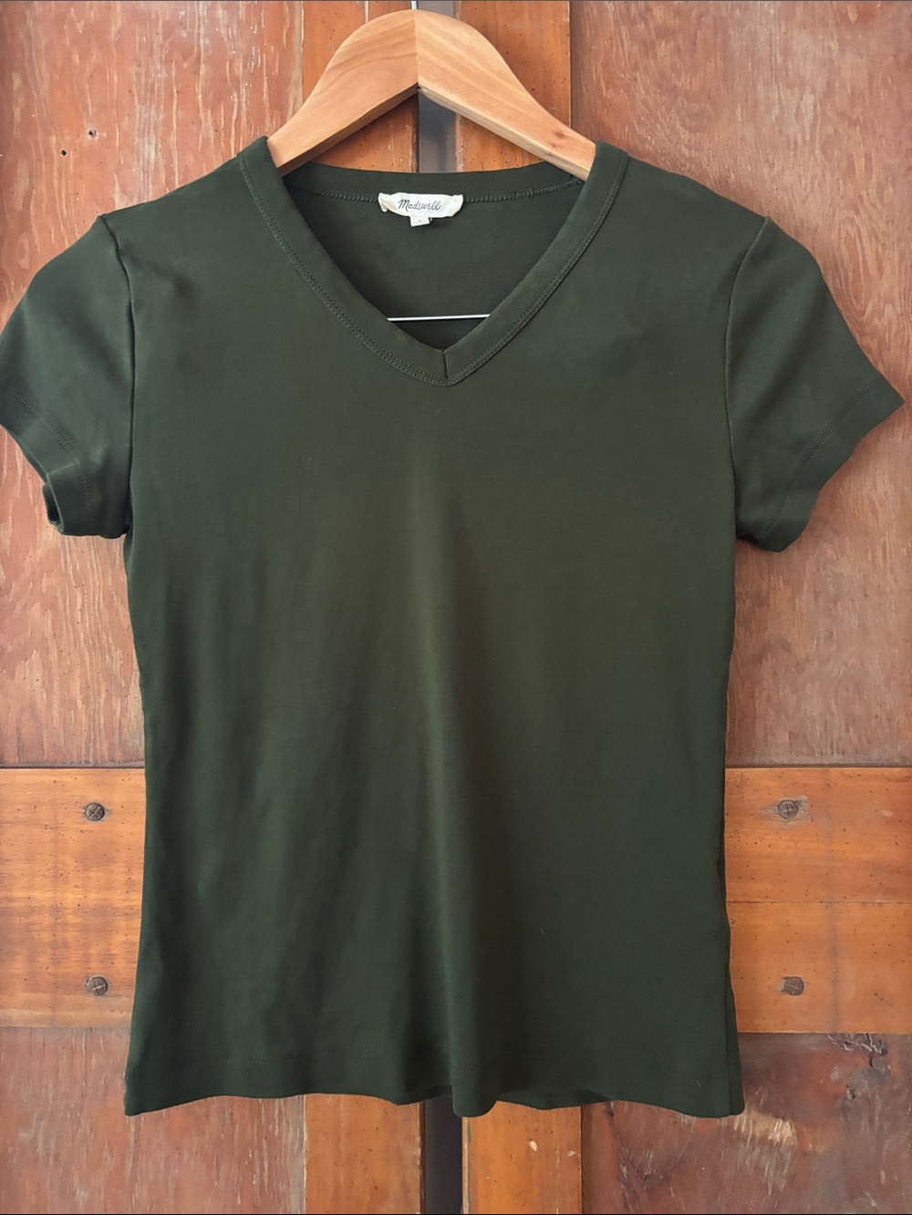 034-Madewell Olive V-Neck Short Sleeve Tee